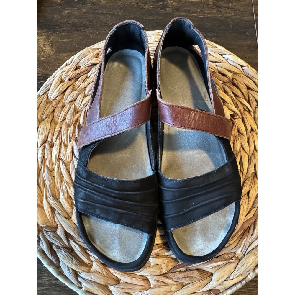 NAOT Papaki Womens Size 9 US 40 EU Brown Black Leather Sandals Mary Jane Slip On